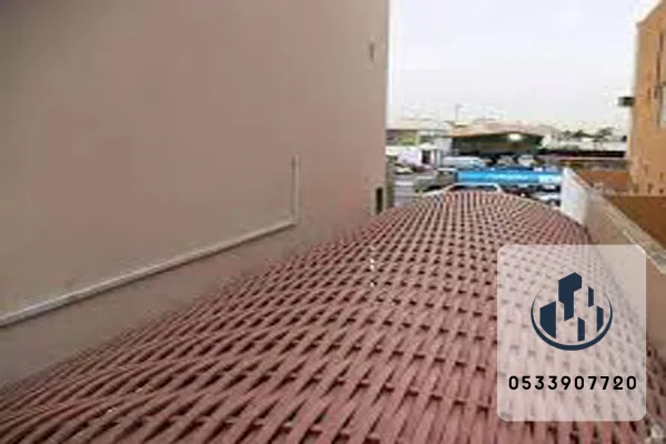 سواتر خشب شرائح بفتحات تهوية مناسبة