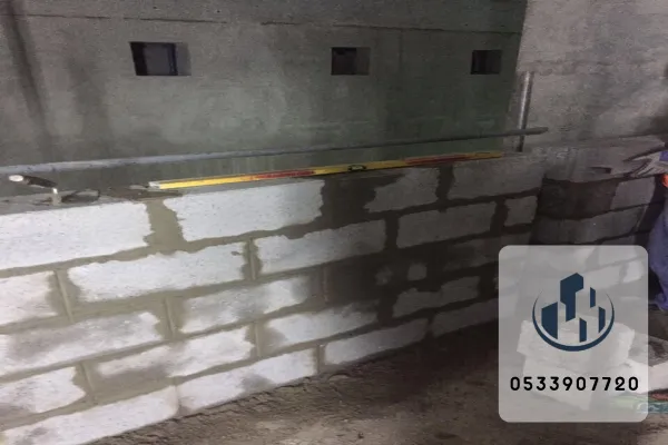 إنشاء مجالس خارجية مريحة بتصاميم تقليدية وعصرية